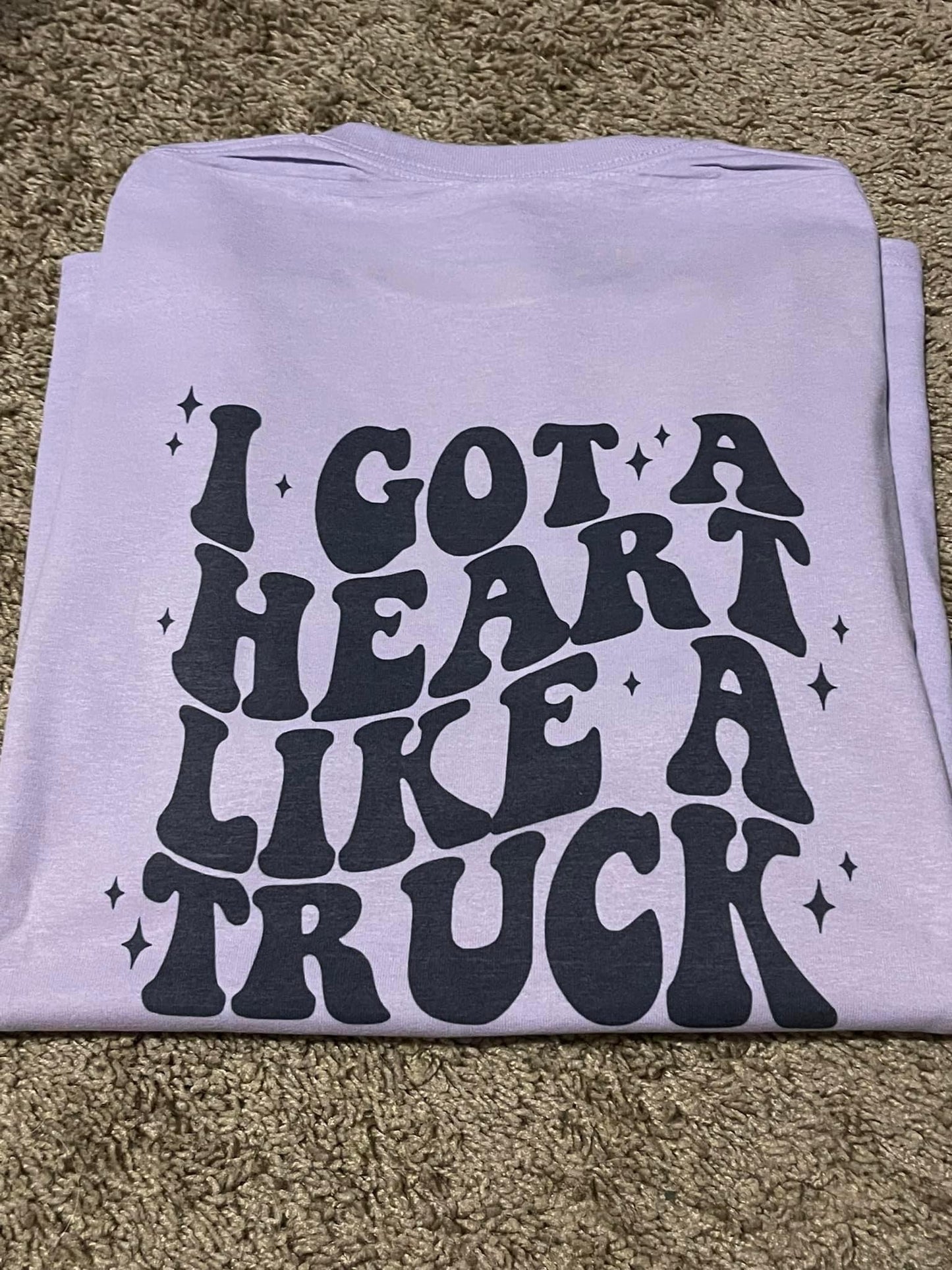 Lainey Wilson Heart Like a Truck