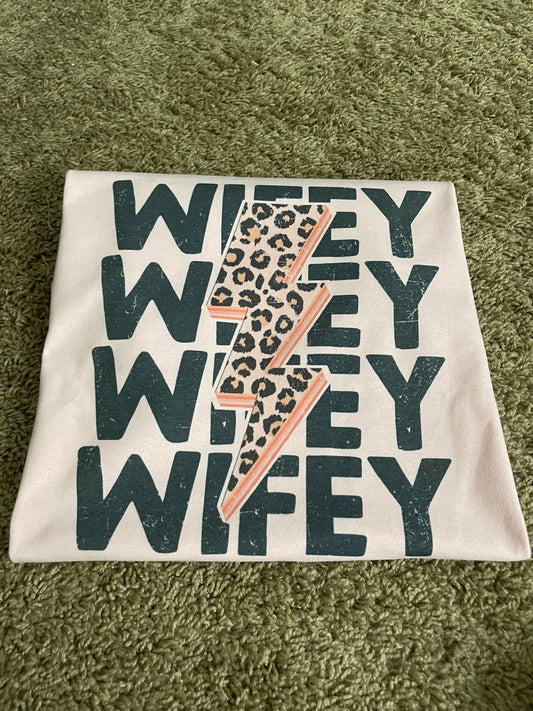 Wifey with black & cheetah bolt